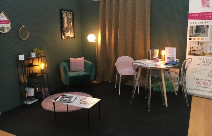 Stand lors du salon de l'habitat à Dinan avec Florence Vatelot, Décoratrice UFDI à St Malo, Dinan, Dinard et Cancale (22 et 35)