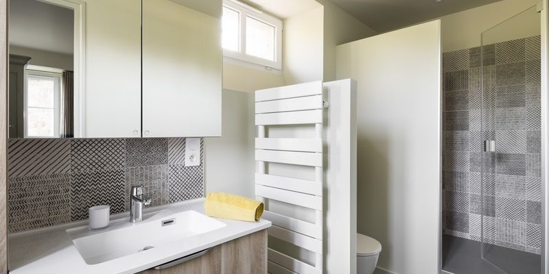 Rénovation d'une salle de bain à Dinard, par Florence Vatelot, Décoratrice UFDI à St Malo, Dinan, Dinard et Cancale (22)